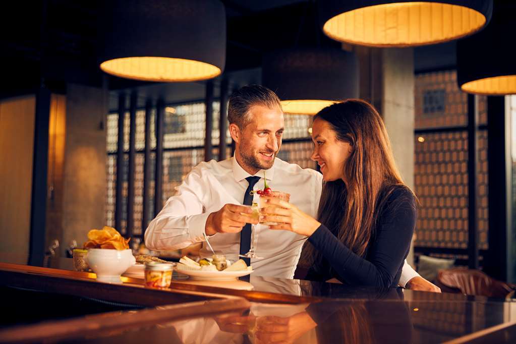 Le Germain Hotel Отава Ресторант снимка